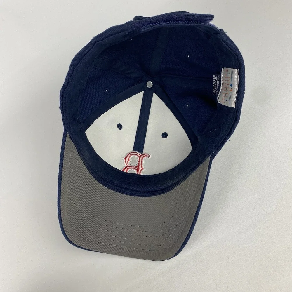 VTG Boston Red Sox Hat Navy Blue Baseball Strapback‎ MLB Genuine Merchandise